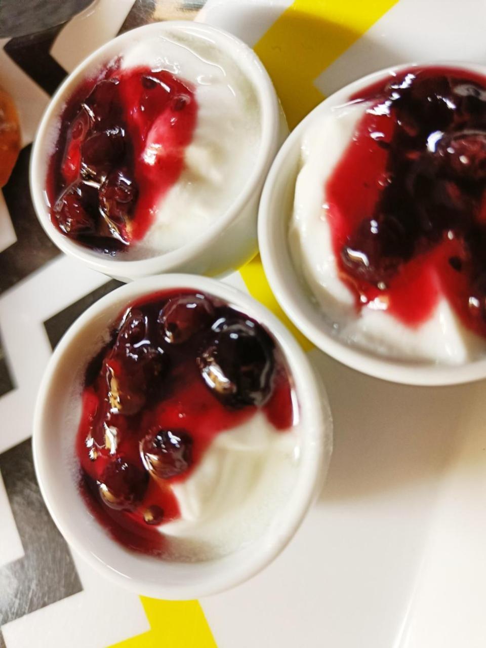 Saint-Bonnet-de-Four Chez Christy Chemin Des Dinots Bed & Breakfast 部屋 写真